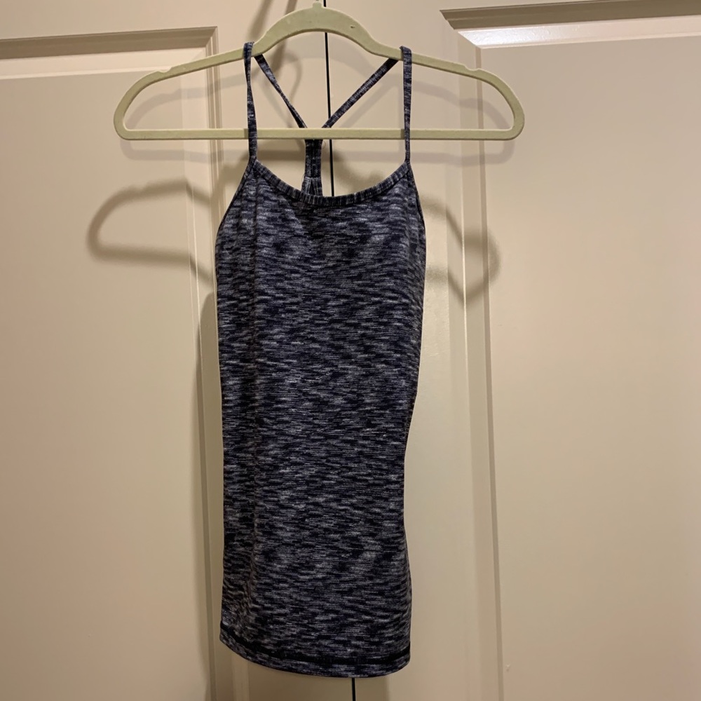 Lululemon workout top